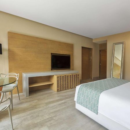 The Yucatan Playa Del Carmen, Adults Only, Tapestry Collection By Hilton Hotel Exterior photo