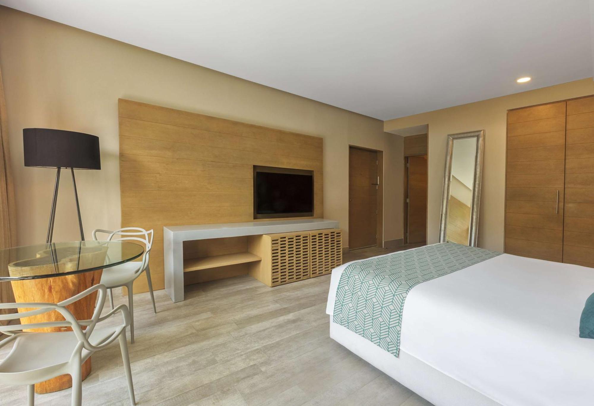 The Yucatan Playa Del Carmen, Adults Only, Tapestry Collection By Hilton Hotel Exterior photo