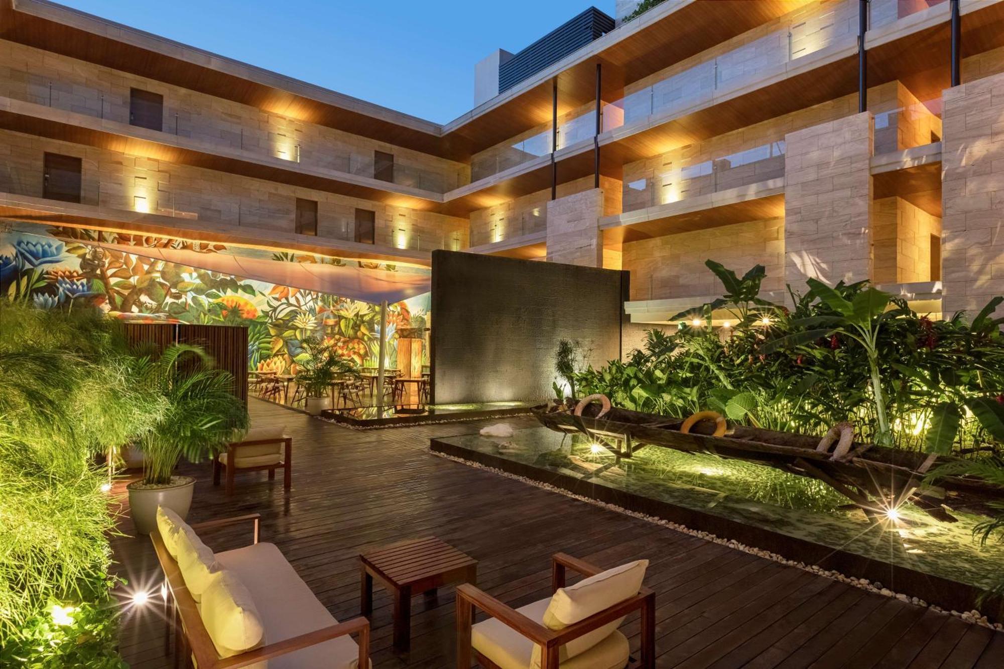 The Yucatan Playa Del Carmen, Adults Only, Tapestry Collection By Hilton Hotel Exterior photo